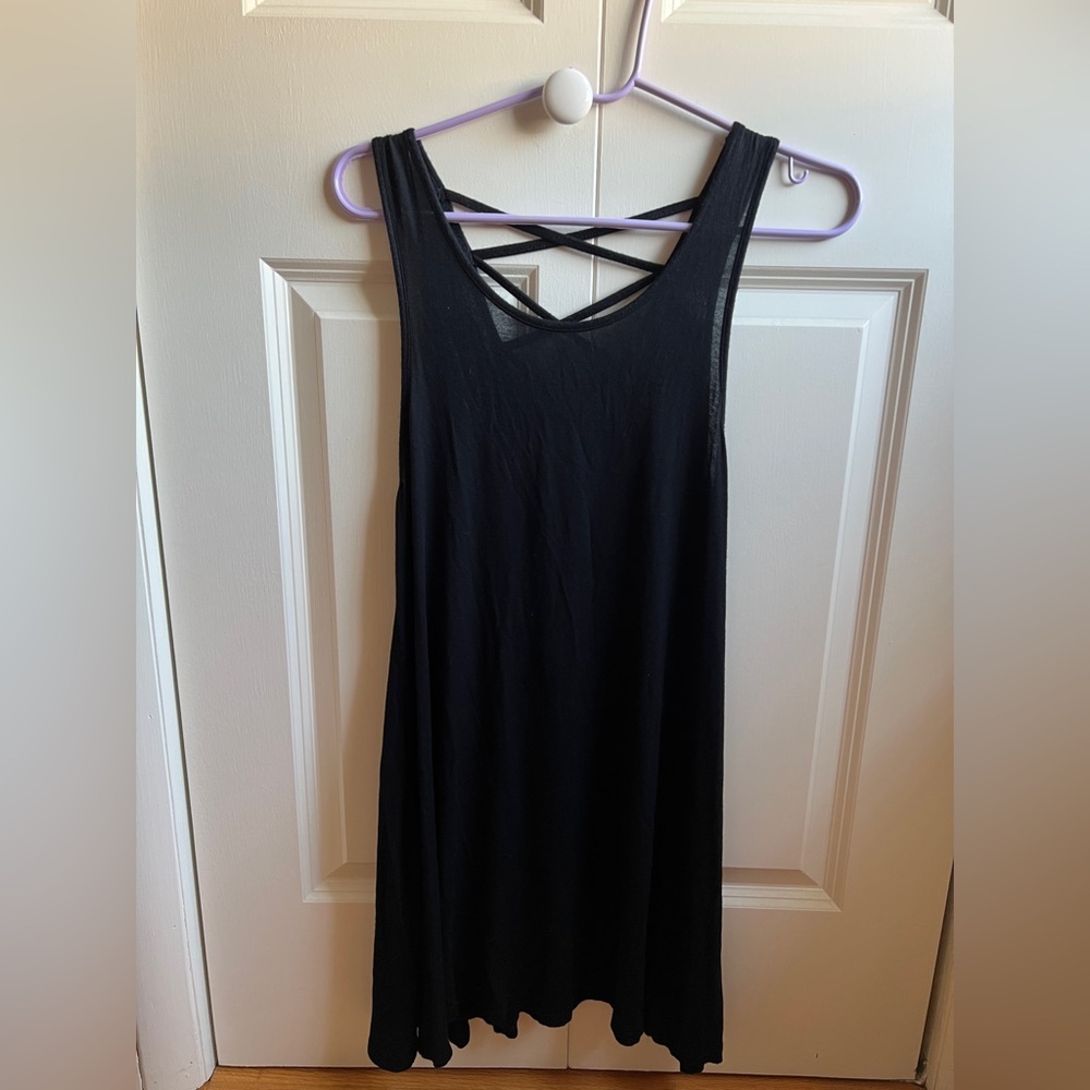Black Sleeveless Crisscross Dress